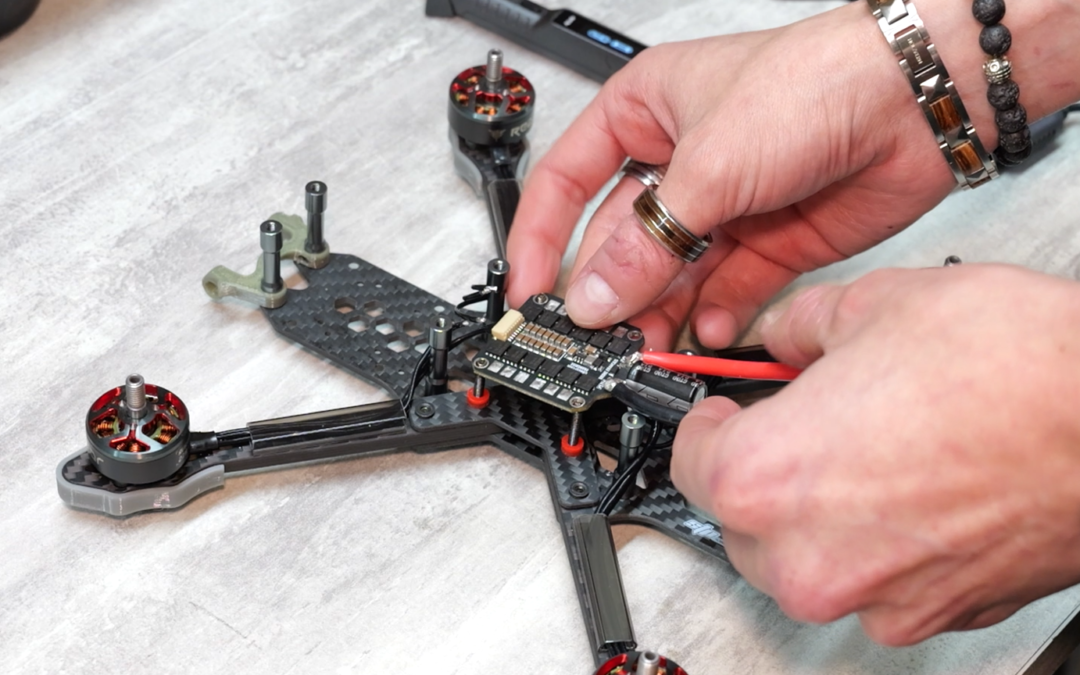 Comment assembler un drone FPV ? Guide complet pour un montage réussi